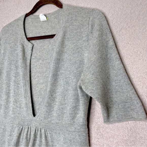 J Crew Cashmere V-Neck Sweater Tee Top Blouse-Women’s M-Gray-Mature-Classic-GUC - Picture 3 of 11